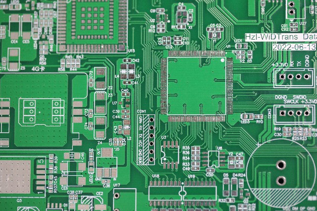 PCB板顏色的由來(lái)和意義是什么？PCB板顏色的作用及特點(diǎn)