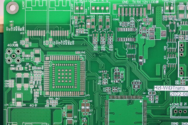 四層pcb打樣設(shè)計中的不可忽視細(xì)節(jié)有哪些?四層PCB打樣設(shè)計中的不可忽視細(xì)節(jié)